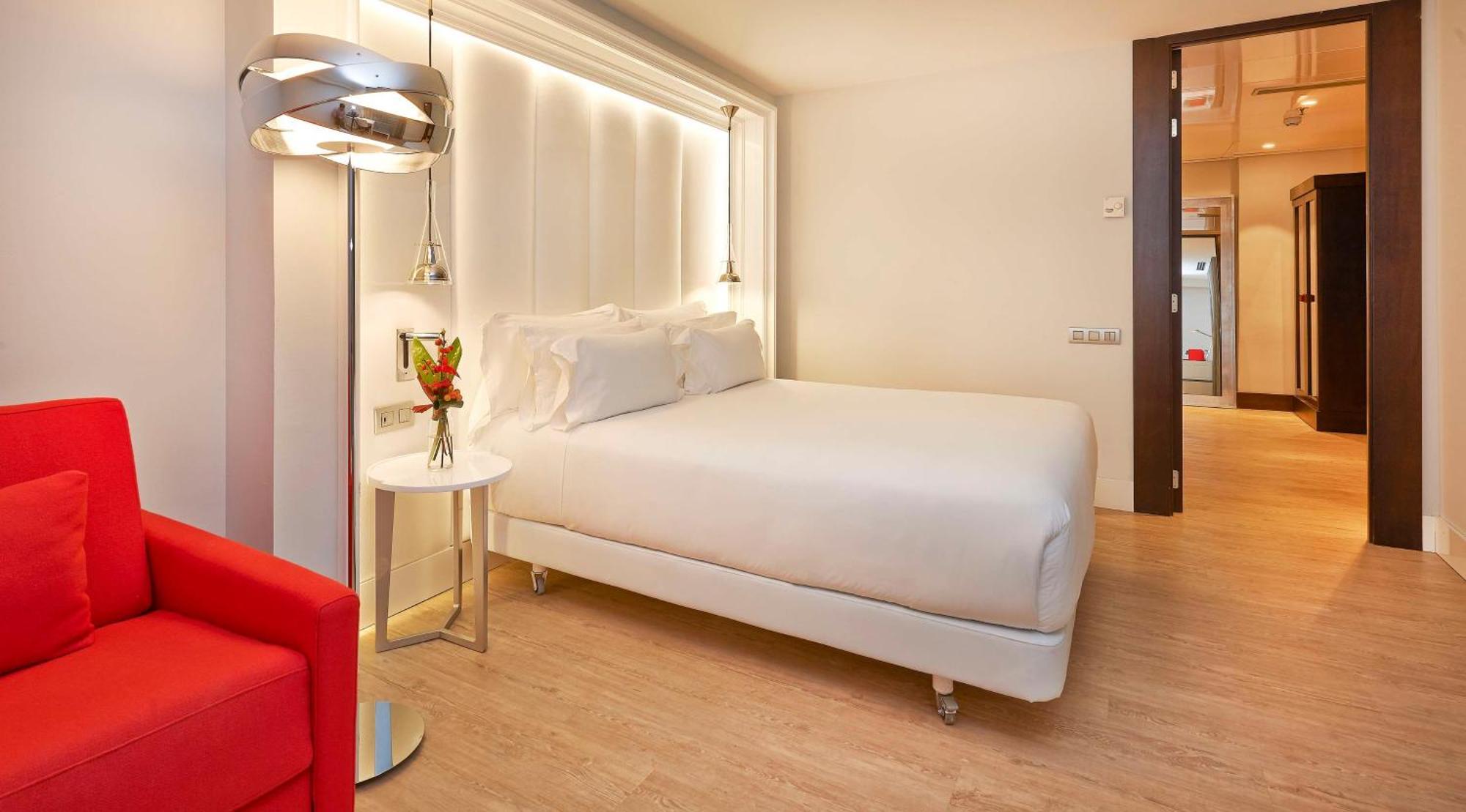 Nh コレクション バルセロナ グラン ホテル カルデロン エクステリア 写真 A room at the hotel